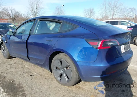 2023 Tesla Model 3 Rear-Wheel Drive z USA, uszkodzony, nr VIN 5YJ3E1EAXPF476600